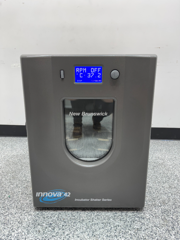 Image of Eppendorf New Brunswick Innova 42R Inc/Ref Shaker